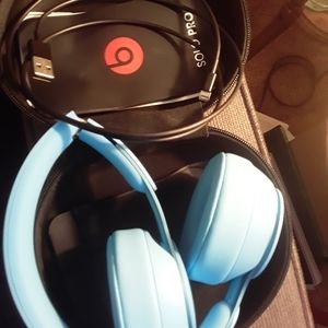 New Headphones, BEATS by Dre!